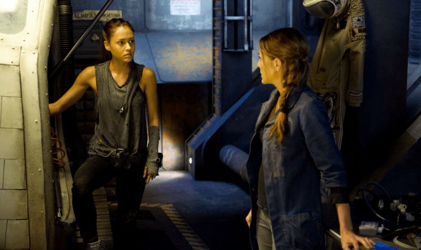 The 100 - is it a BSG spin off?